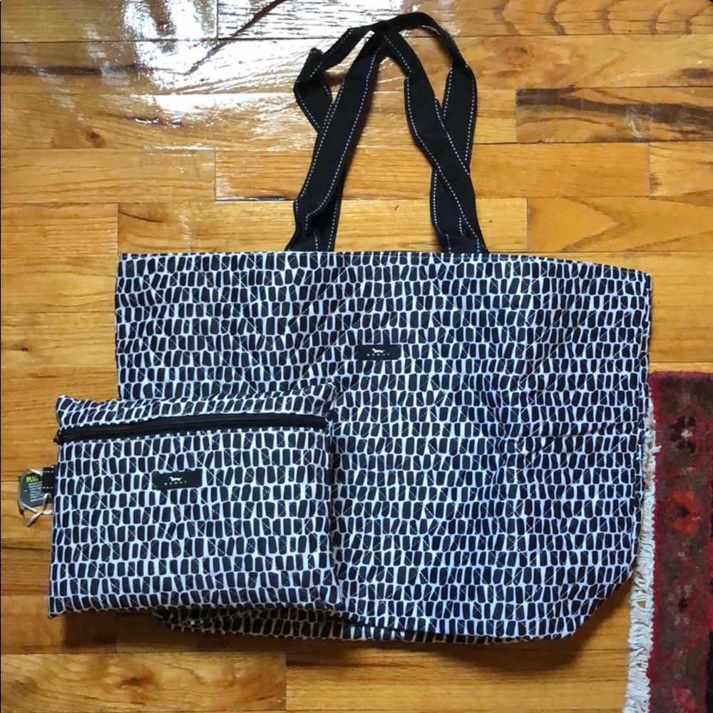 NWT scout foldable tote/pouch